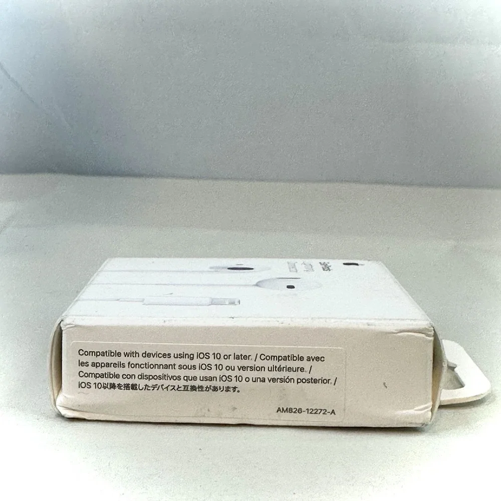 Genuine Apple Wired EarPods Lightning Connector Headphone Headset MMTN2AM/A
